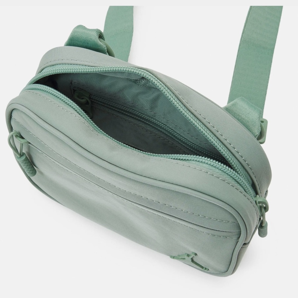 Jordan Green Belt Bag with Adjustable Straps